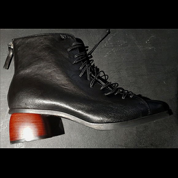 NIB: Mat:20 Italian Tronchetto Lacci Bootie, 41 - Picture 2 of 8